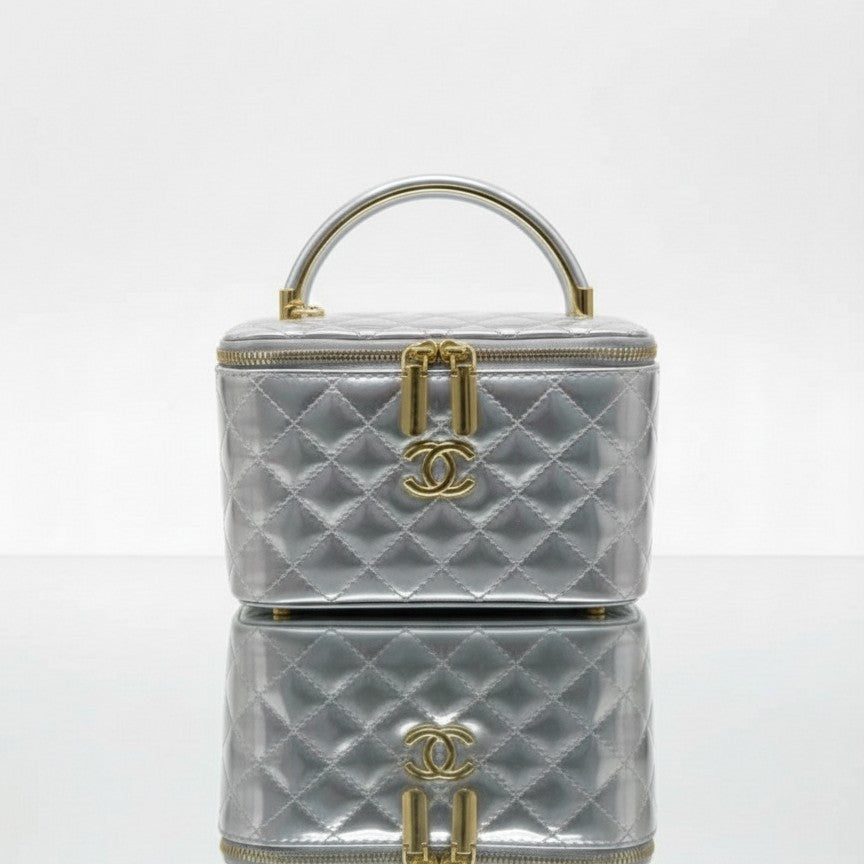 The  Quilted Small Top Handle Vanity Case With Chain Black