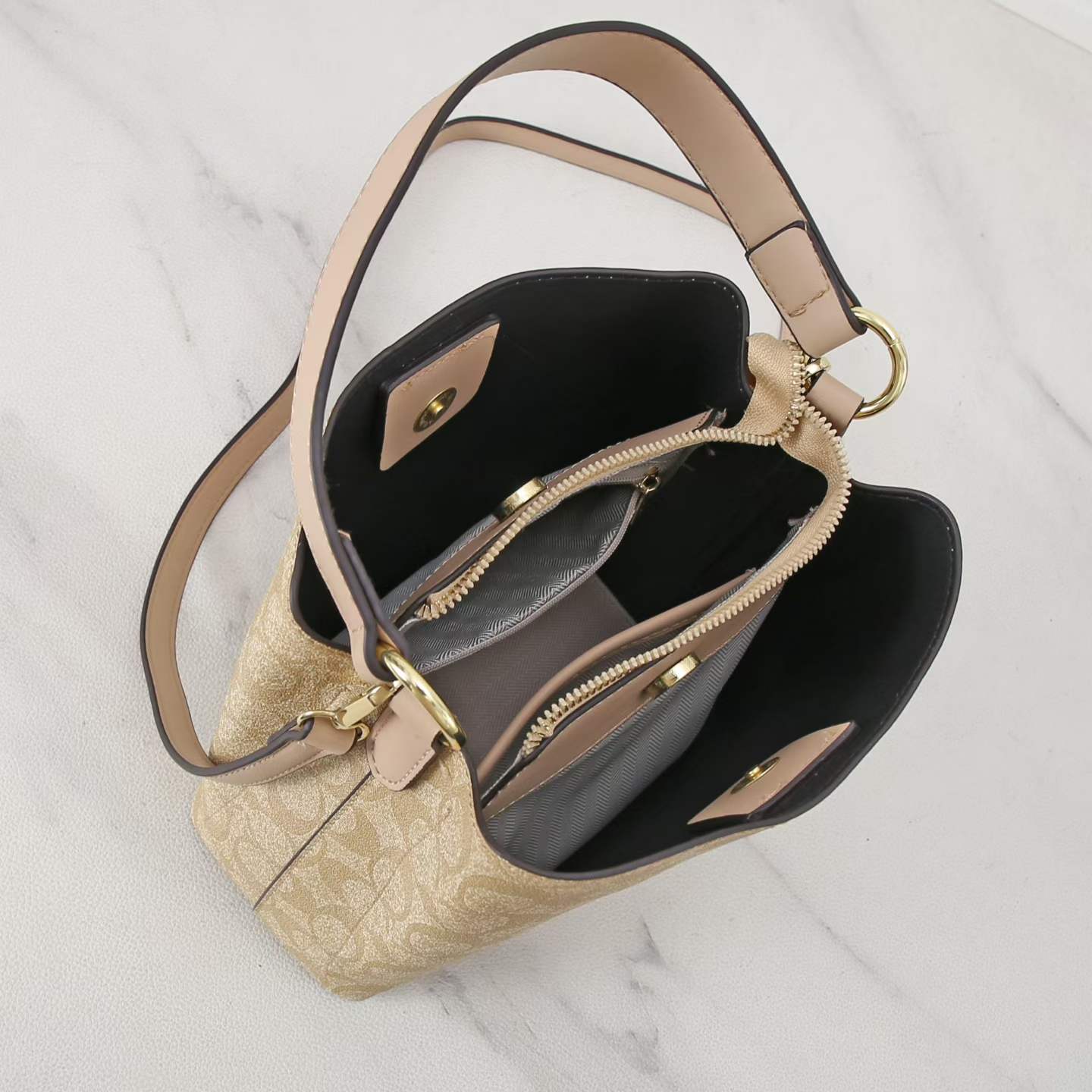 The Mollie Bucket Bag