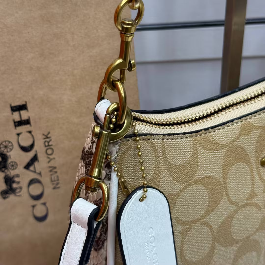 The Teri Shoulder Bag