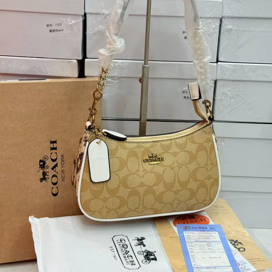 The Teri Shoulder Bag