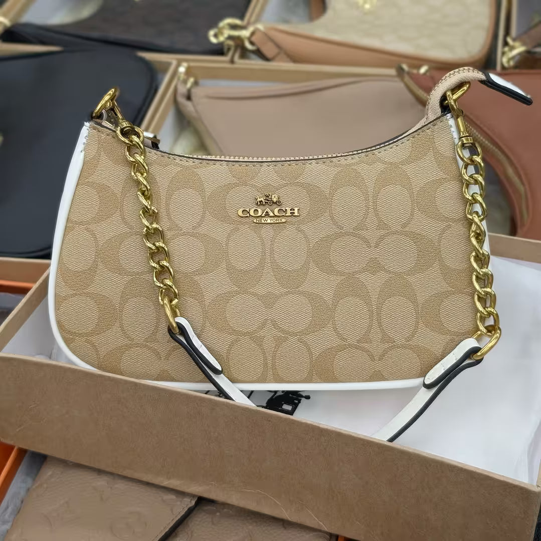 The Teri Shoulder Bag