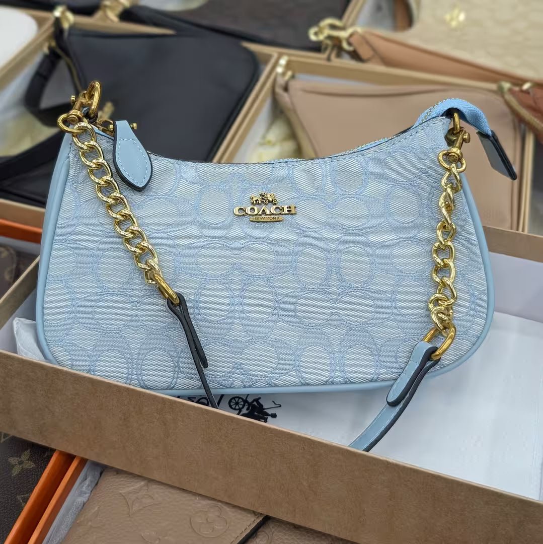 The Teri Shoulder Bag