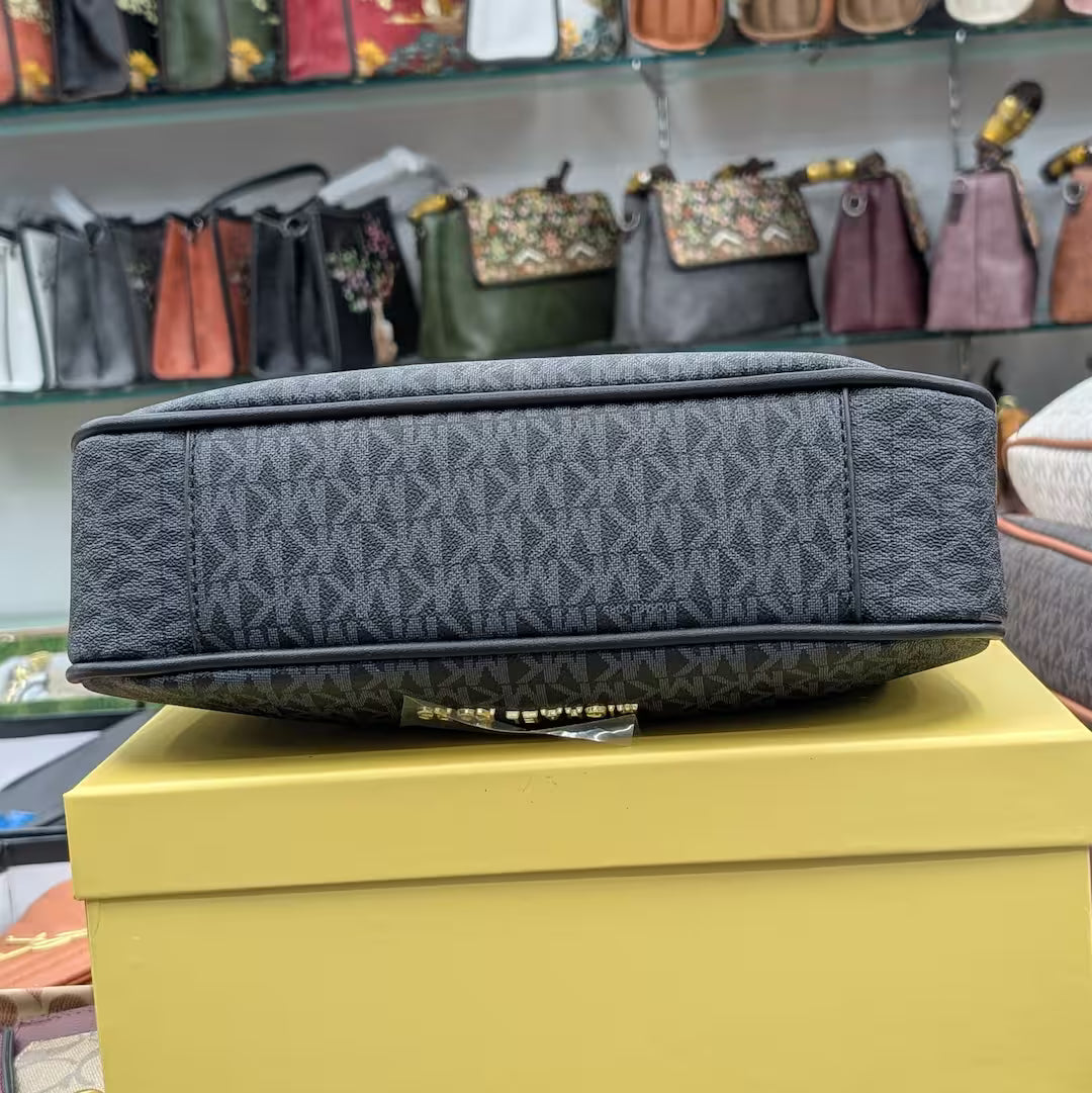 The Cora Signature (1st quality, With box)